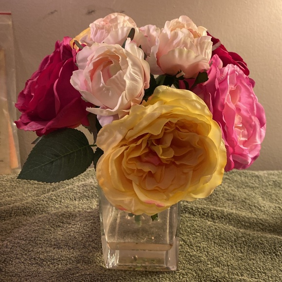 Heirloom Faux Roses Arrangement - Picture 2 of 4